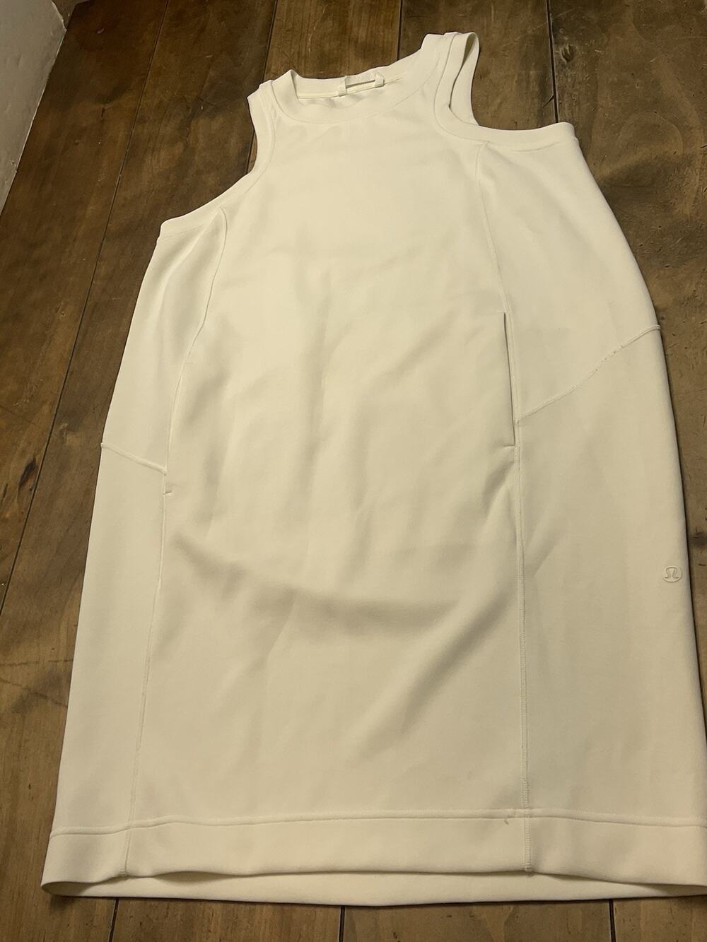 Lululemon Softstreme Back in Action Sleeveless Dress Cream White Size 6 Pocketed